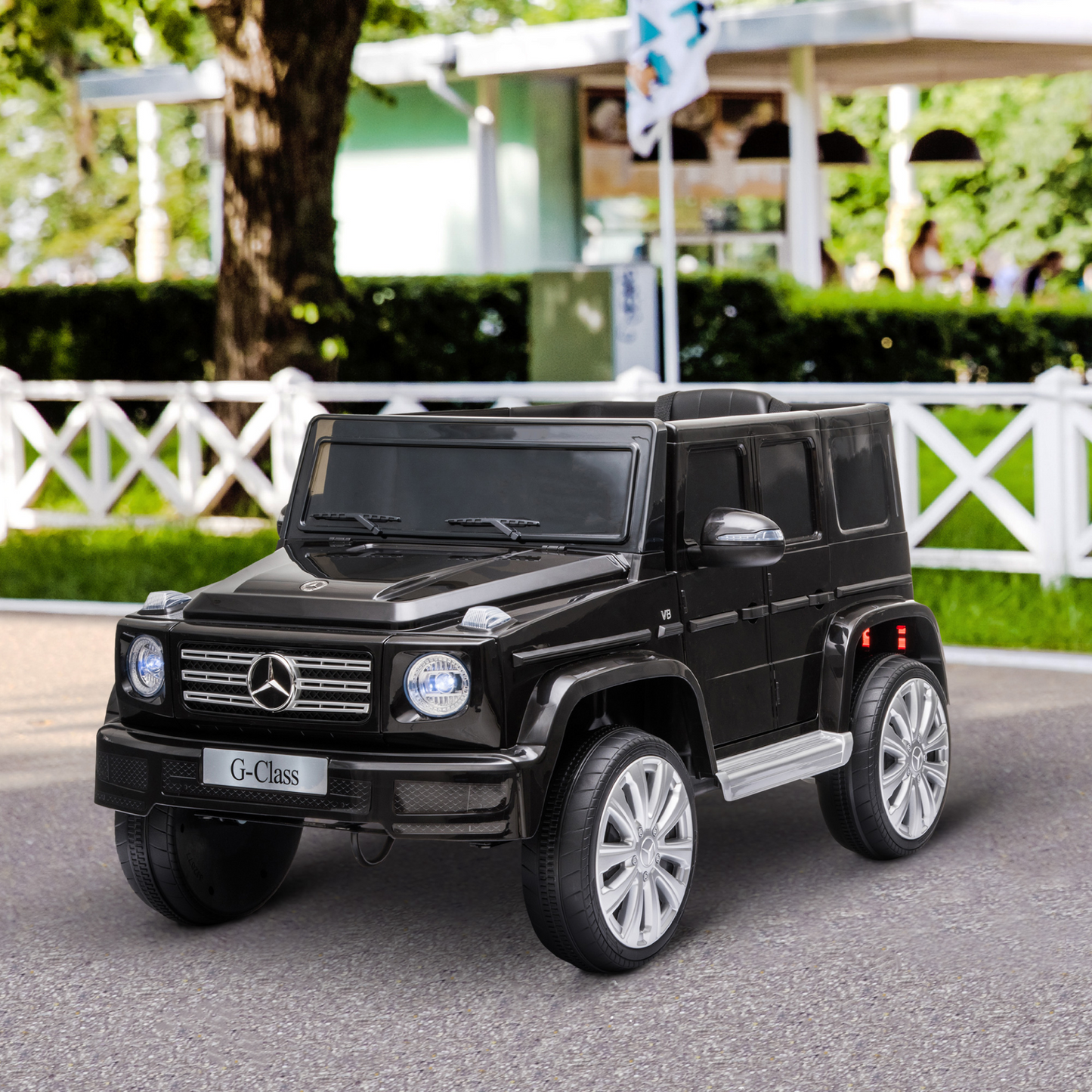 Mercedes Benz 12V Battery-powered 2 Motors Kids Electric Ride On Car Mercedes Benz G500 Toy with Parental Remote Control Music Lights MP3 Suspension Wheels for 3-8 Years Old Black