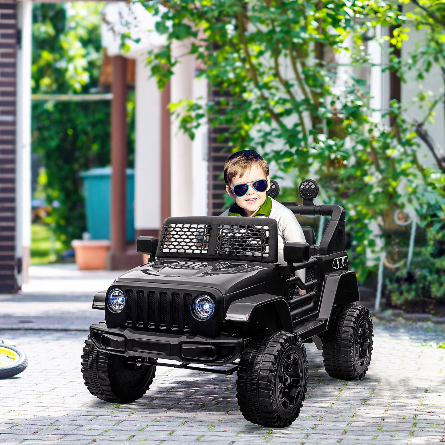 12V Battery-powered 2 Motors Kids Electric Ride On Car Truck Off-road Toy with Parental Remote Control Horn Lights Suspension Wheels for 3-6 Years Old Black