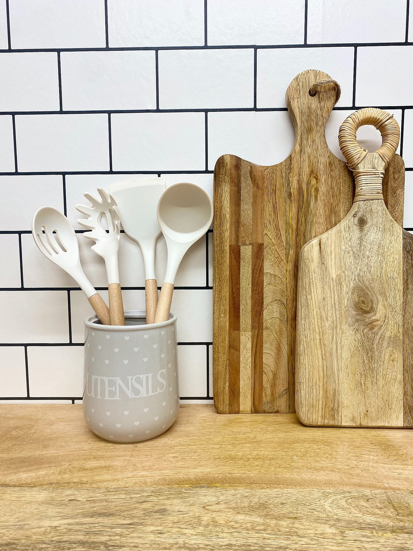 Hearts Design Utensil Holder