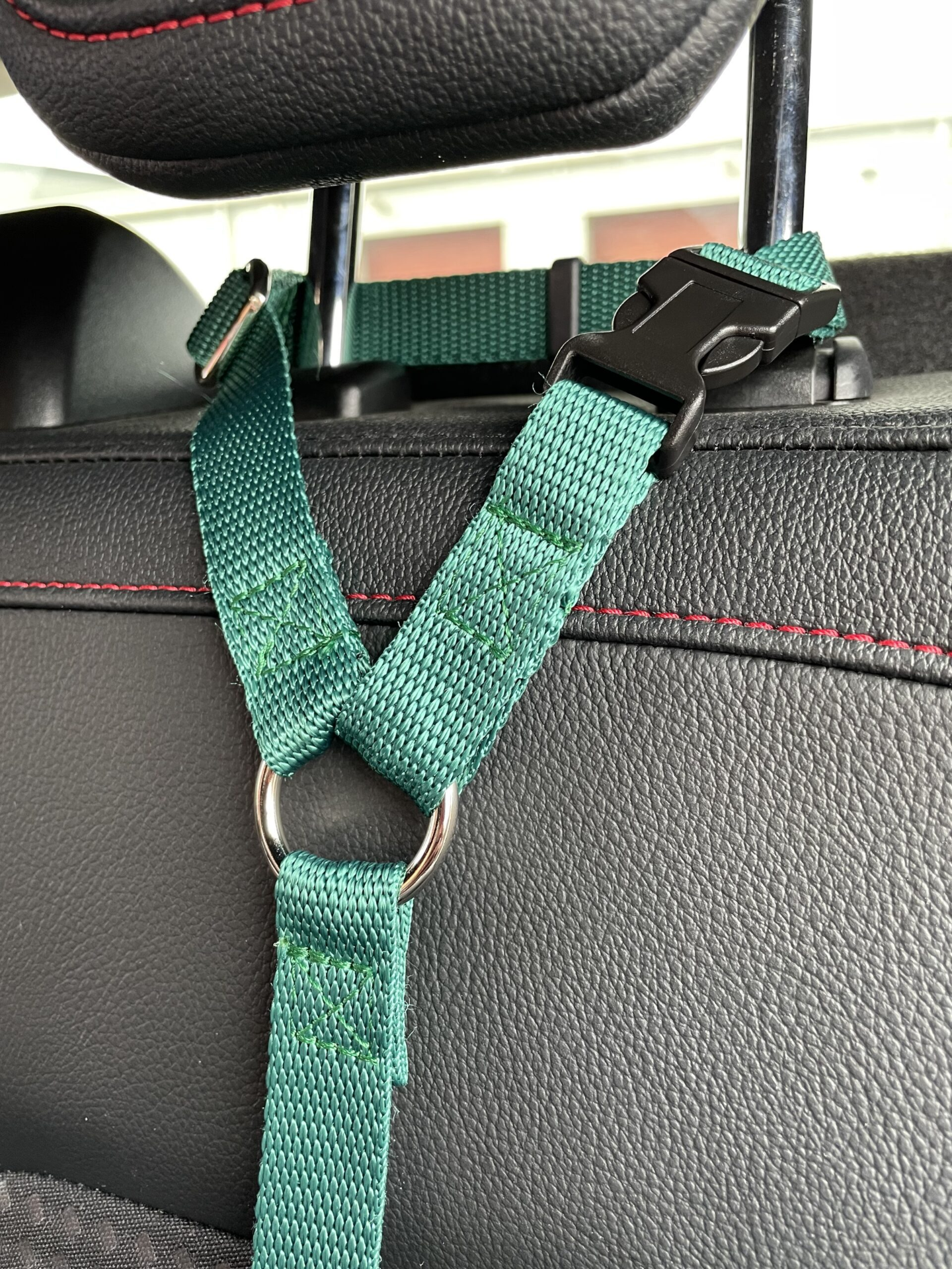 Car Seat Belt (for use with harness only)