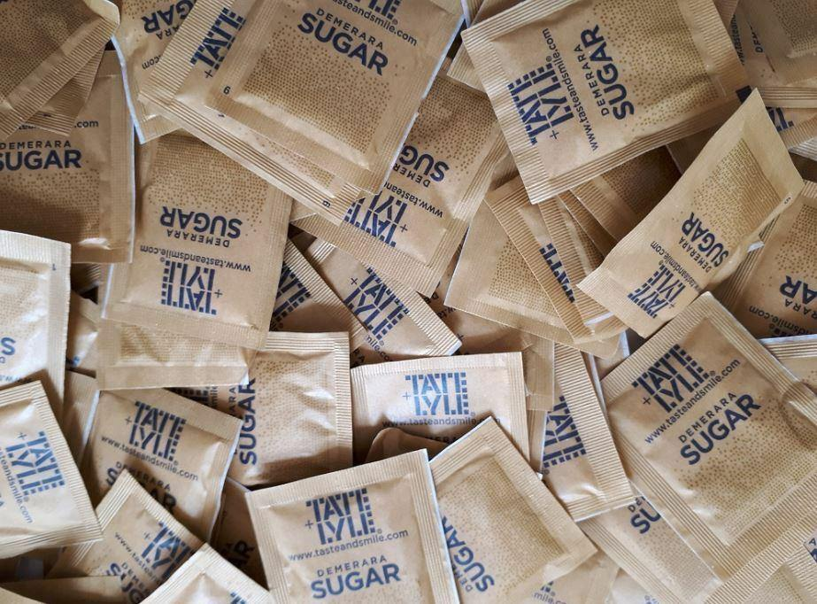 2000 Brown Granulated Demerara Sugar Sachets