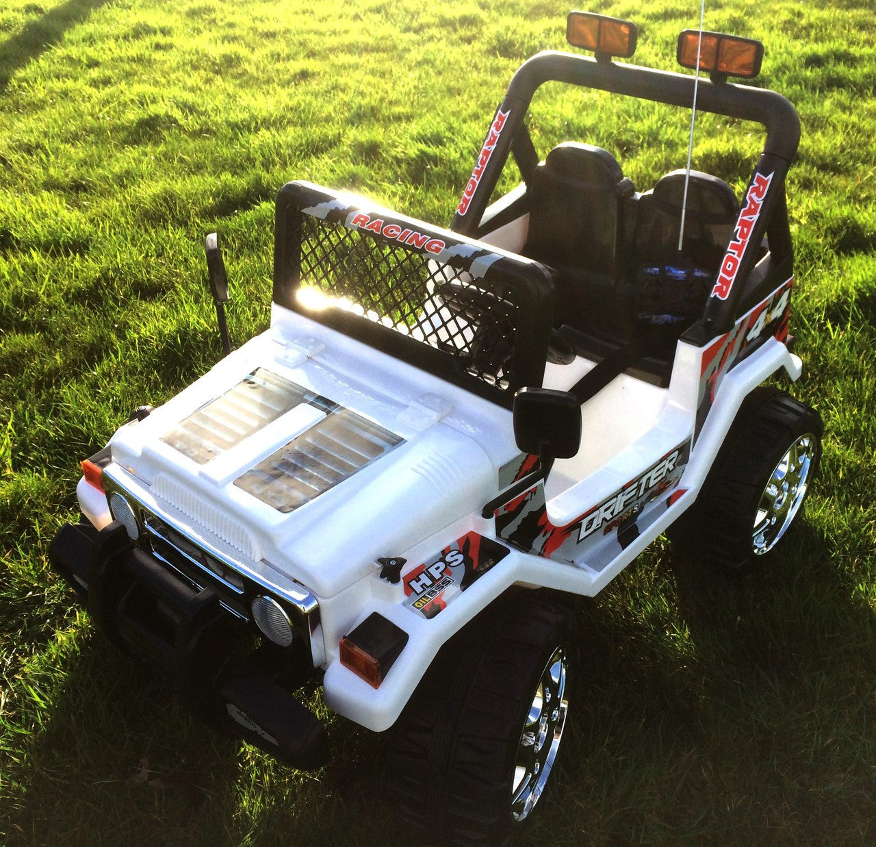 DRIFTER RAPTOR POWERFUL 12V ELECTRIC RIDE ON JEEP WHITE